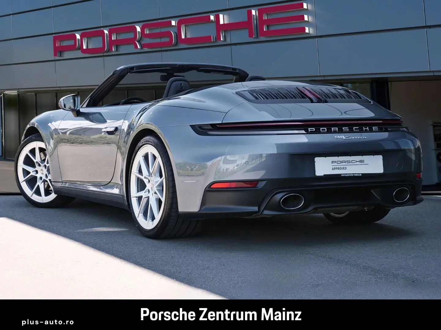 PORSCHE 992 911 Carrera Cabrio Sportabgas BOSE 21-Zoll
