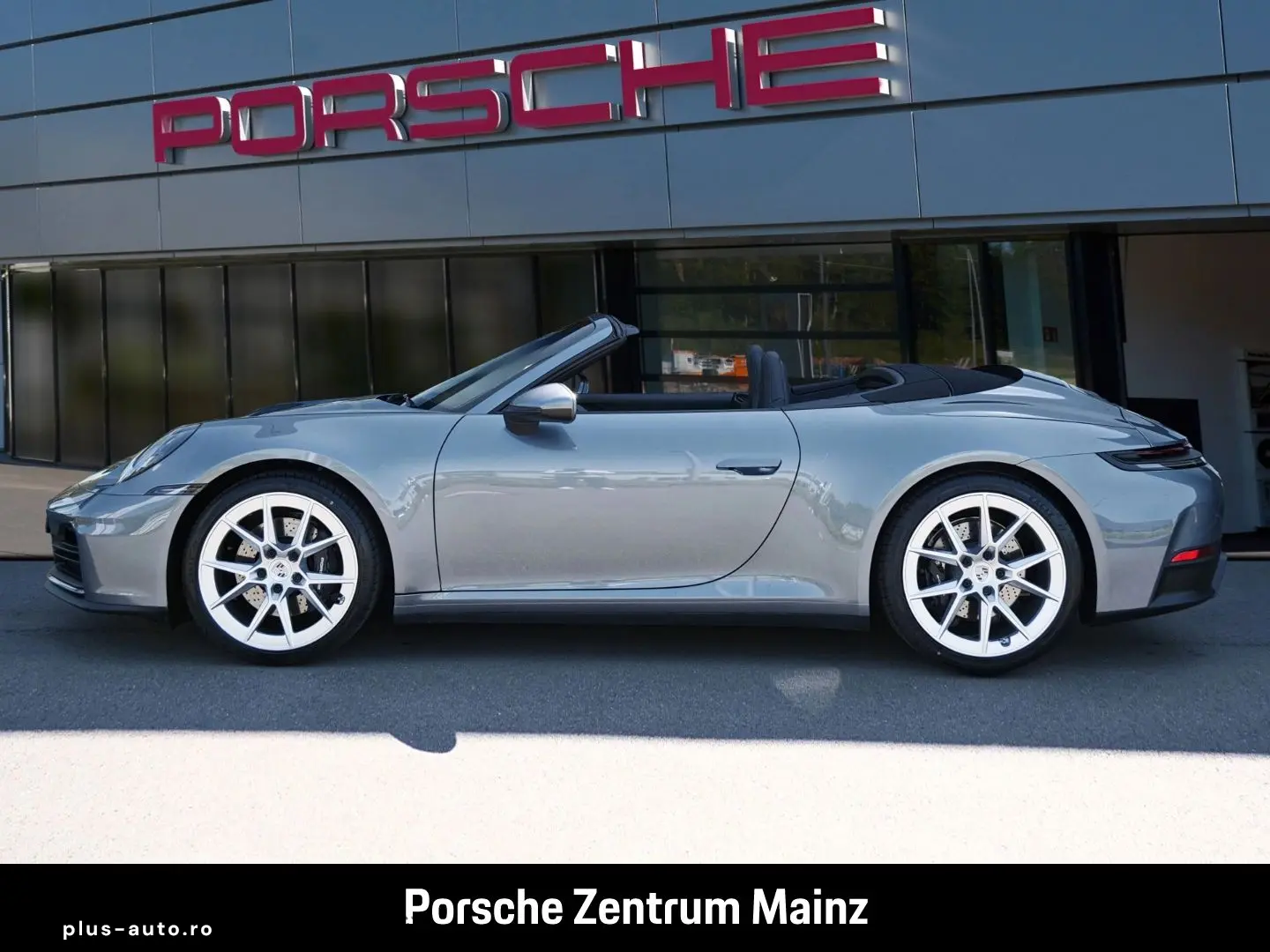 PORSCHE 992 911 Carrera Cabrio Sportabgas BOSE 21-Zoll