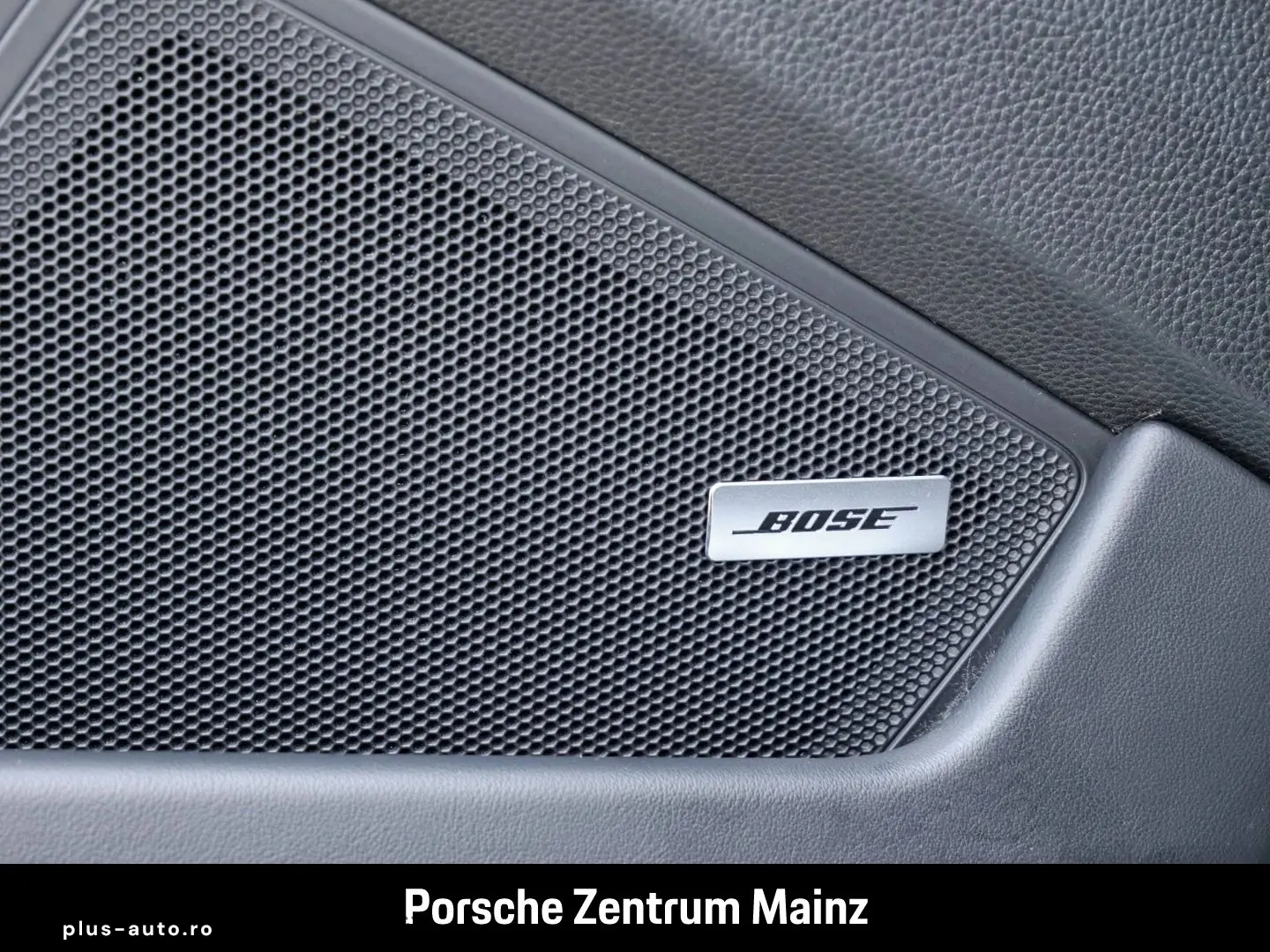 PORSCHE 992 911 Carrera Cabrio Sportabgas BOSE 21-Zoll