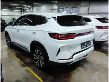 BYD Seal U PHEV 1.5 Design  HEAD-UP-Display LED-Haup