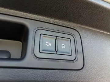 BYD Seal U DM-i 1.5 PHEV Comfort Panorama Leder Navi