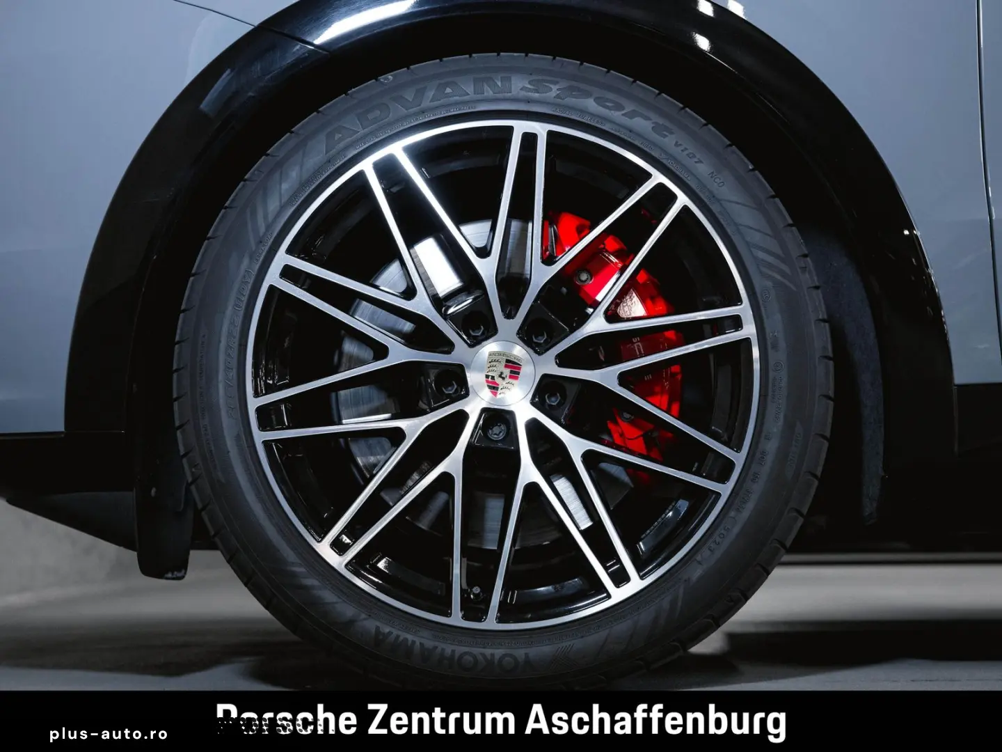 PORSCHE Cayenne GTS Coupé Head-Up Panoramadach