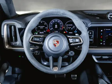 PORSCHE Cayenne GTS Coupé Head-Up Panoramadach