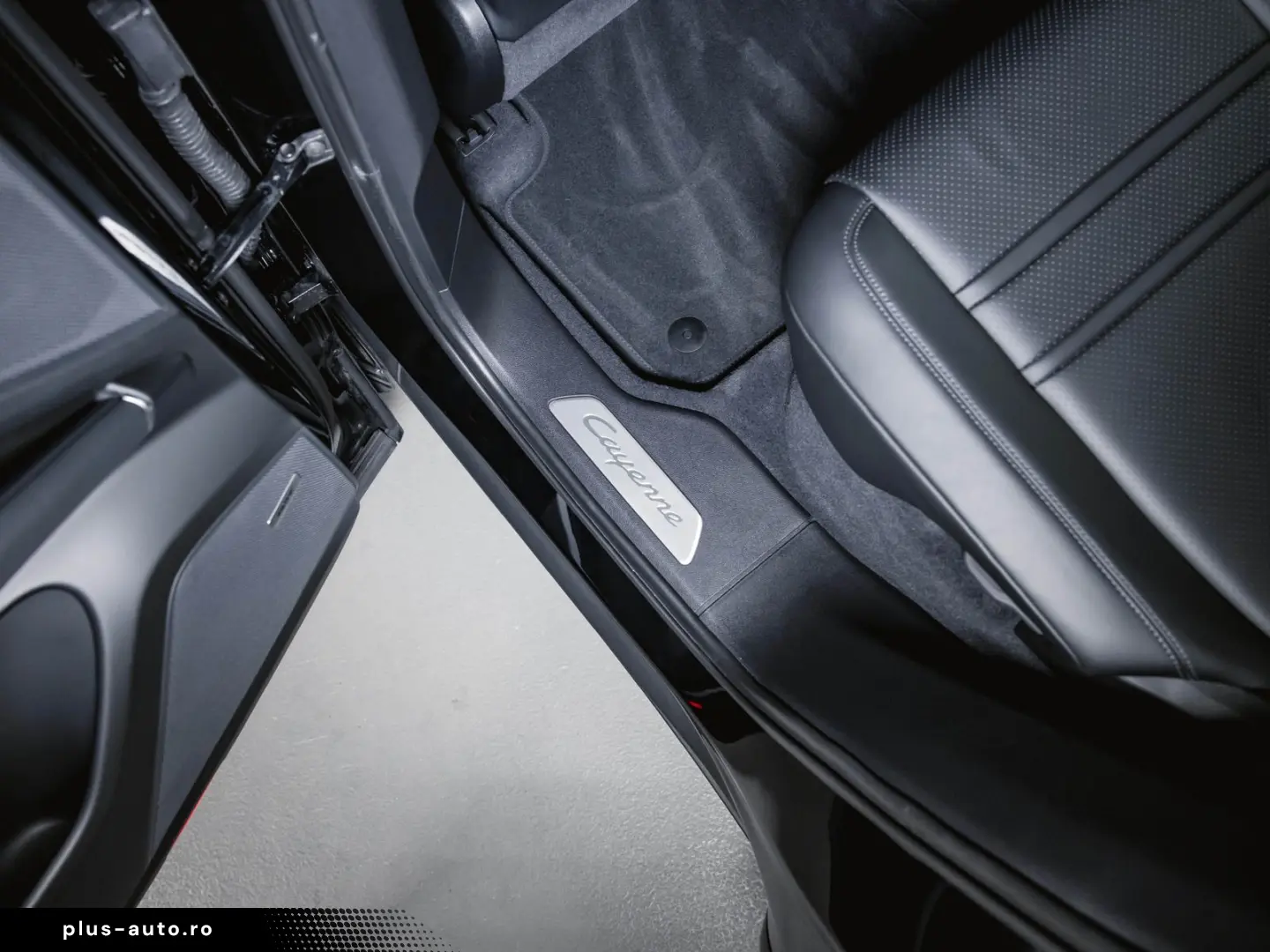 PORSCHE Cayenne Coupé Luftfederung BOSE