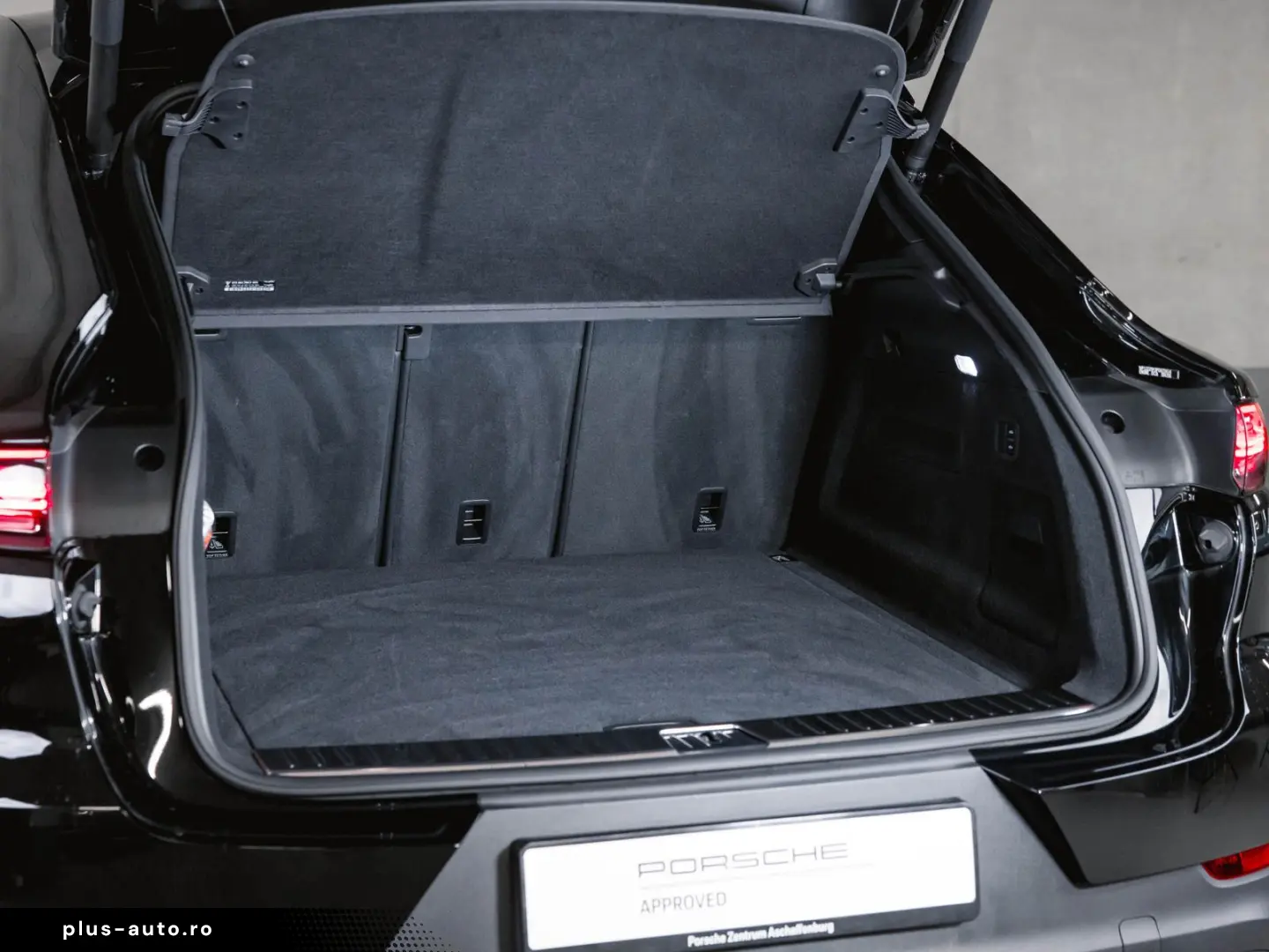 PORSCHE Cayenne Coupé Luftfederung BOSE