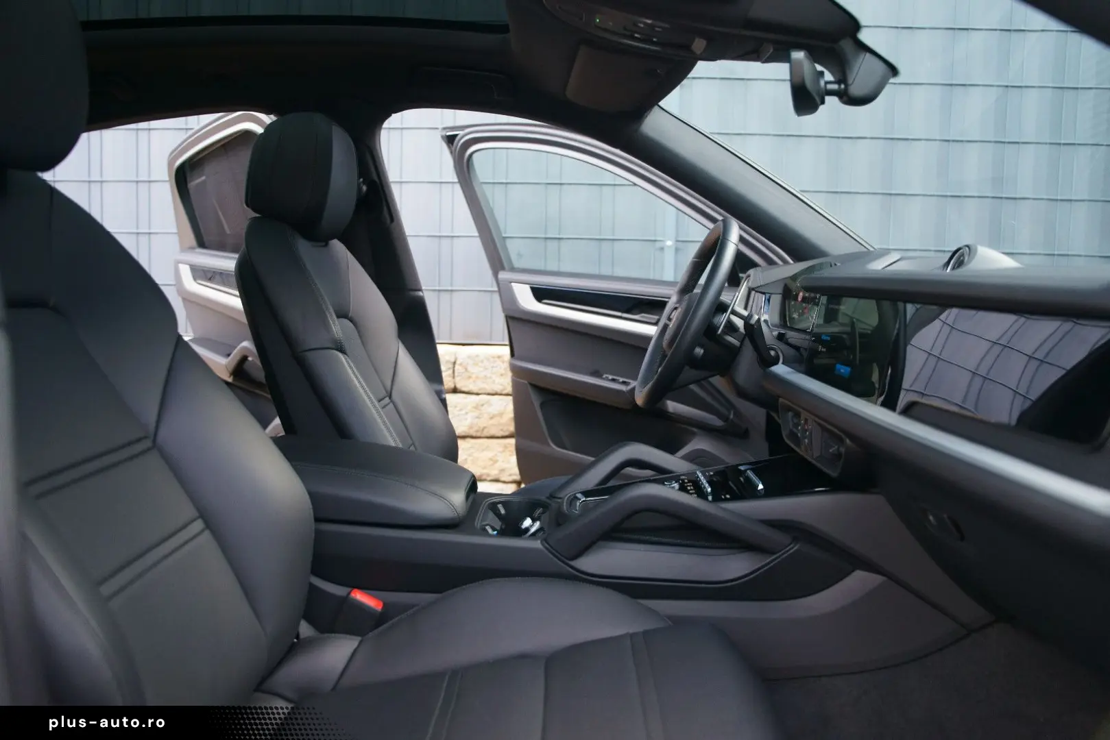PORSCHE Cayenne Coupe E-Hybrid  HEADUP SOFTCLOSE INNO