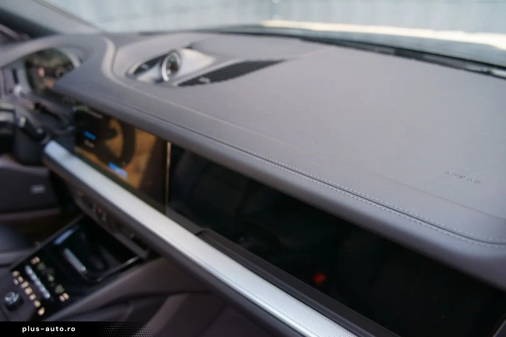 PORSCHE Cayenne Coupe E-Hybrid  HEADUP SOFTCLOSE INNO
