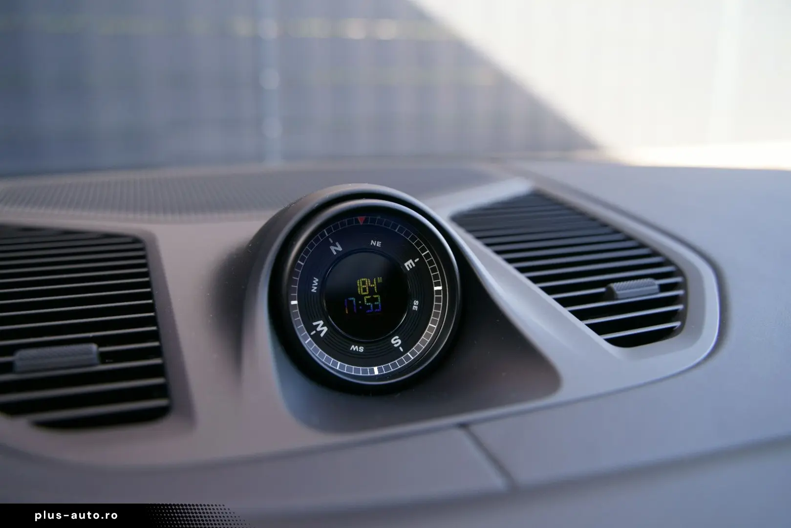 PORSCHE Cayenne Coupe E-Hybrid  HEADUP SOFTCLOSE INNO