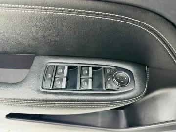 RENAULT Arkana 2022 1.6i E6 Hybrid Garantie 12  Luni Rate Av