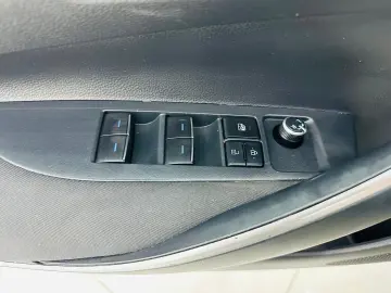 TOYOTA COROLLA 2021 1.8i HYBRID E6 Garantie 12 Luni Rate Ava