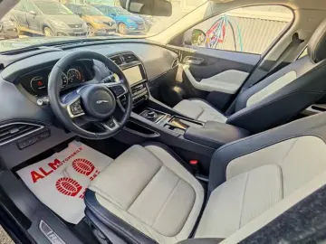 Jaguar F-Pace Diesel 4x4 Automat R-Dynamic Individual - Rate