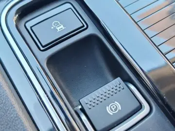 Jaguar F-Pace Diesel 4x4 Automat R-Dynamic Individual - Rate