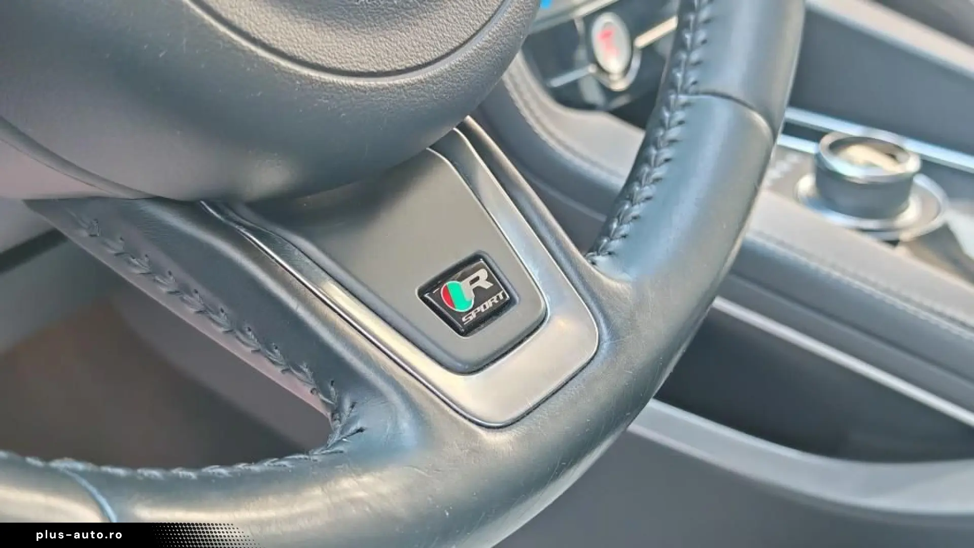 Jaguar F-Pace Diesel 4x4 Automat R-Dynamic Individual - Rate