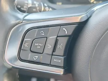 Jaguar F-Pace Diesel 4x4 Automat R-Dynamic Individual - Rate