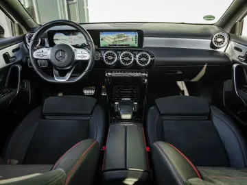 Mercedes-Benz A-250