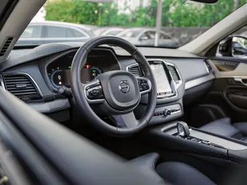 Volvo Xc-90