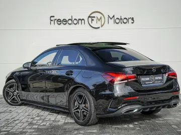 Mercedes-Benz A-180