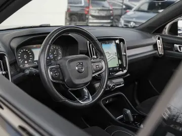 Volvo Xc-40