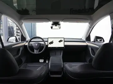 Tesla T-Model-Y
