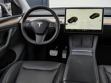 Tesla T-Model-Y