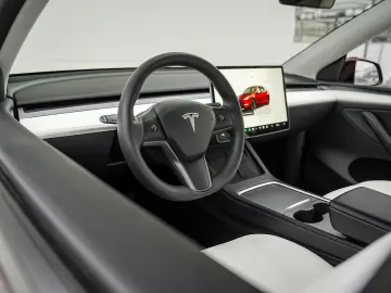 Tesla T-Model-Y