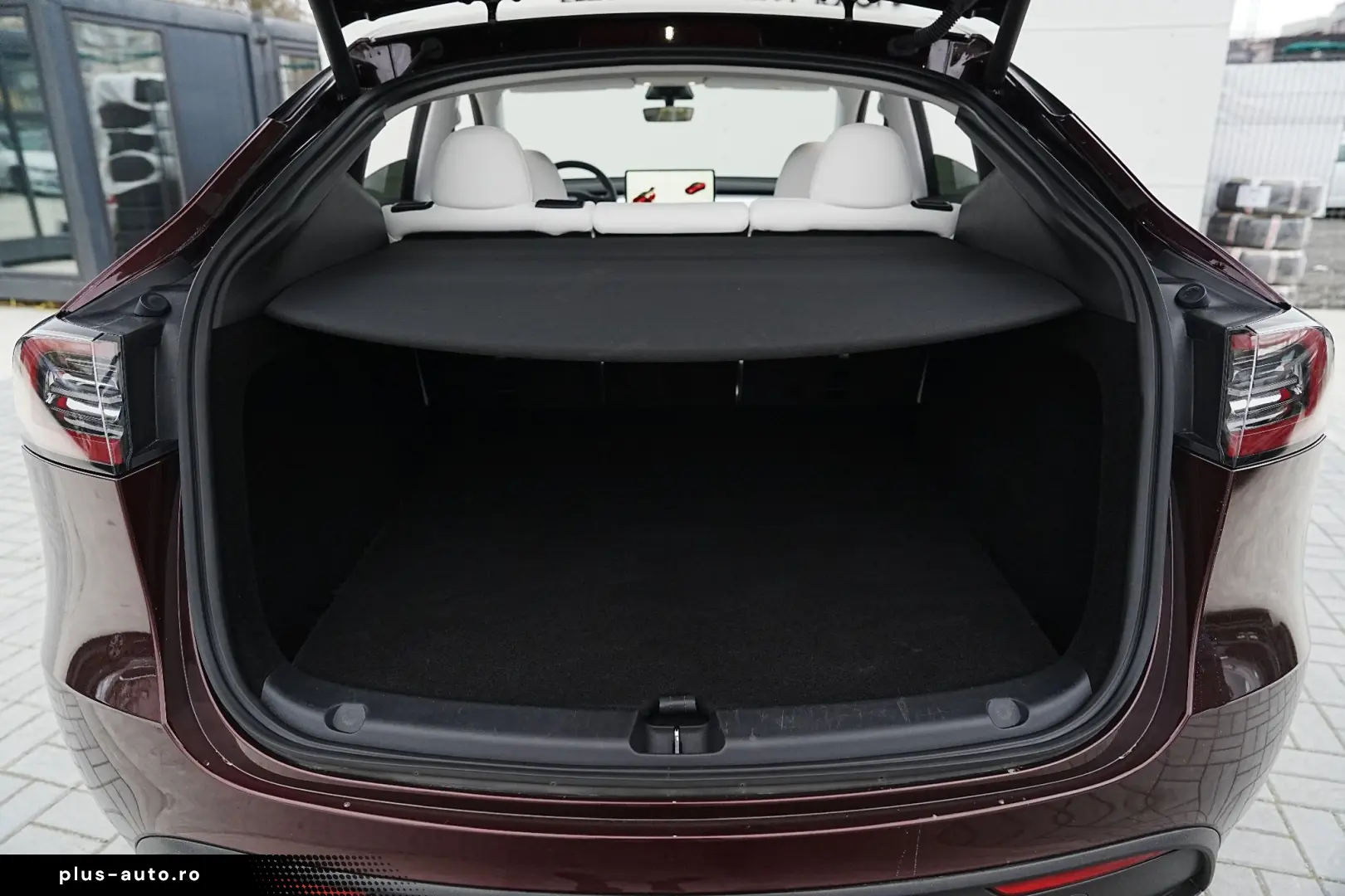 Tesla T-Model-Y