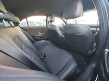Mercedes-Benz A-250