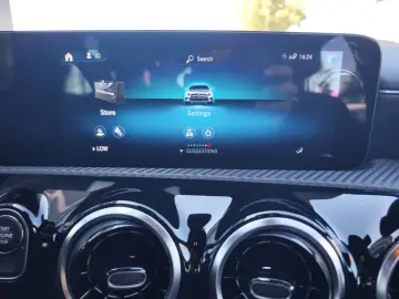 Mercedes-Benz A-250