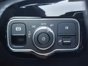 Mercedes-Benz A-250