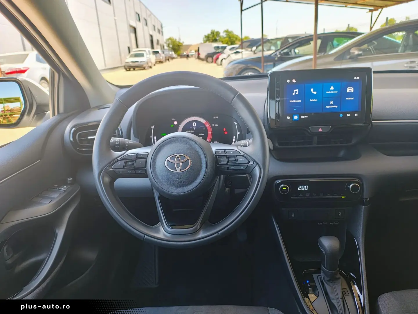 Toyota Yaris 1.5 HEV Business