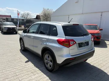 Suzuki Vitara 1.4 Passion 2WD 6AT  stare perfecta  revizii l