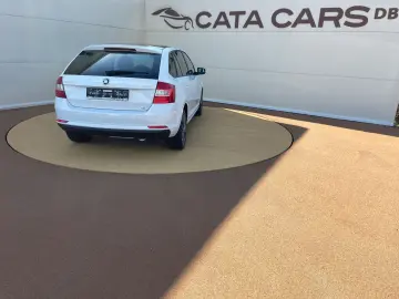 Skoda Rapid 1.6TDI  90CP  DSG  Climatronic  Panoramic  Pilot