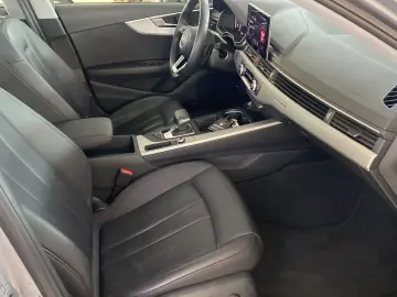 AUDI A4 40 TFSI quattro M-HEV