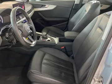 AUDI A4 40 TFSI quattro M-HEV