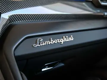 LAMBORGHINI Urus S Blu Eleos  Park Assistance Pack