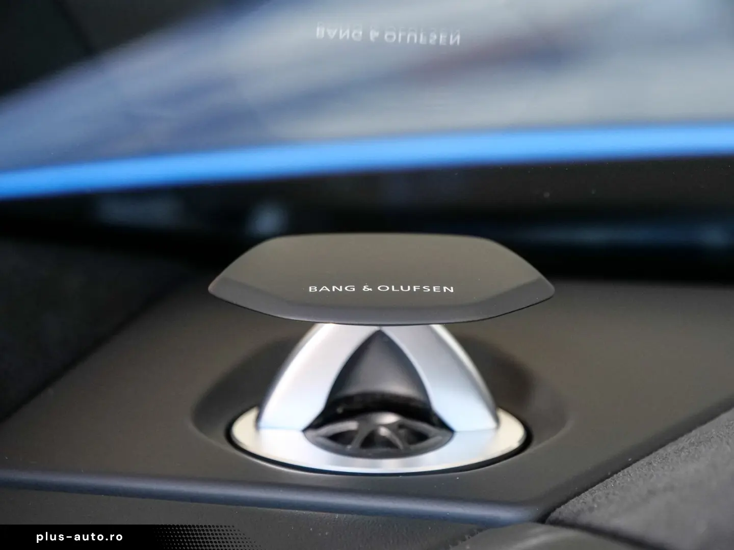 LAMBORGHINI Urus S Blu Eleos  Park Assistance Pack