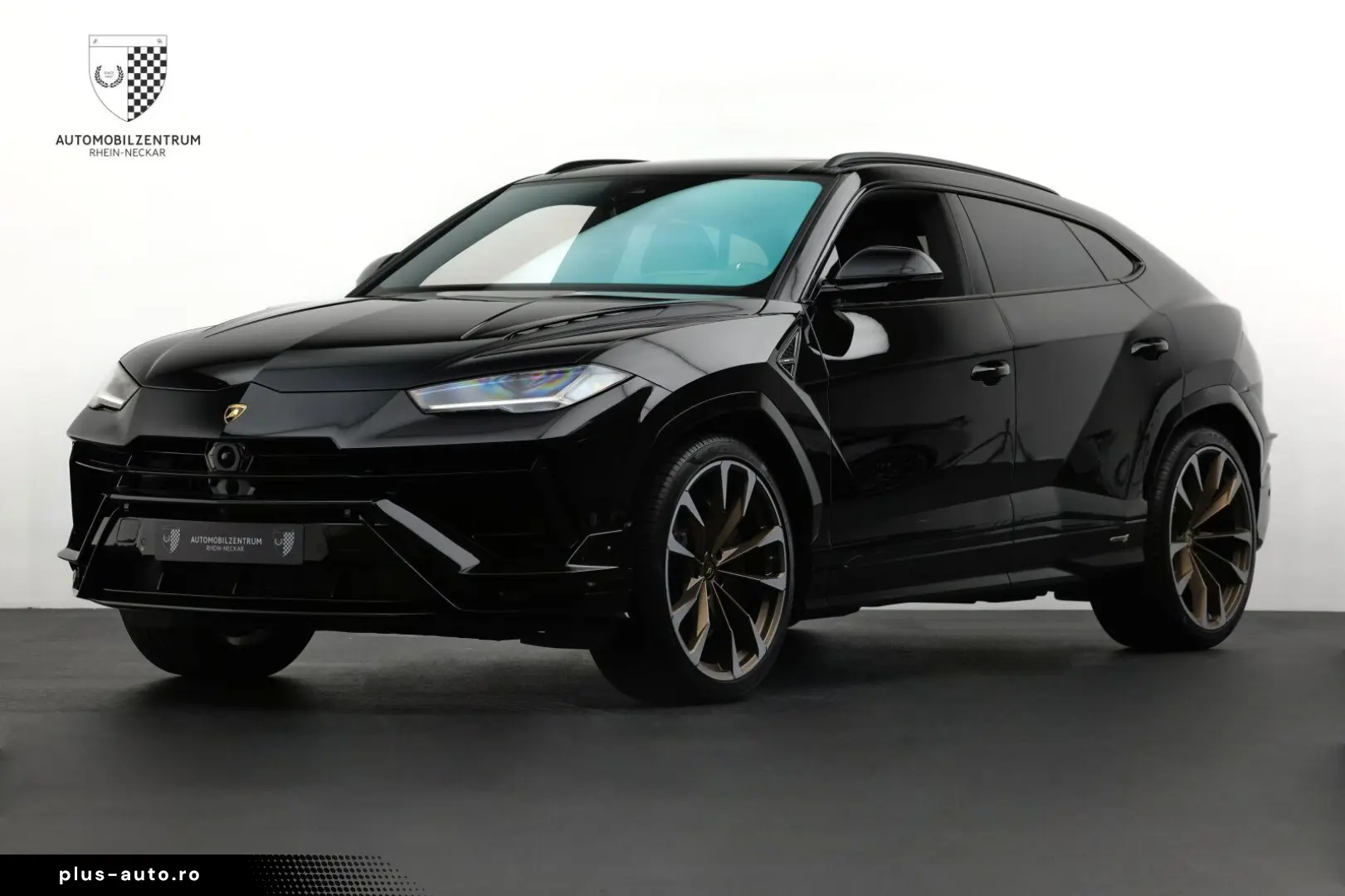 LAMBORGHINI Urus S ADAS Carbon B&O Pano Akrapovič PPF