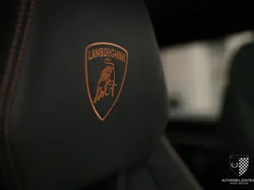 LAMBORGHINI Urus S ADAS Carbon B&O Pano Akrapovič PPF