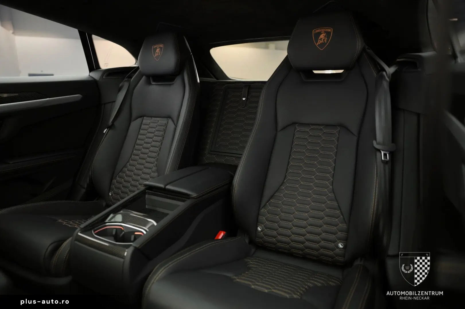 LAMBORGHINI Urus S ADAS Carbon B&O Pano Akrapovič PPF