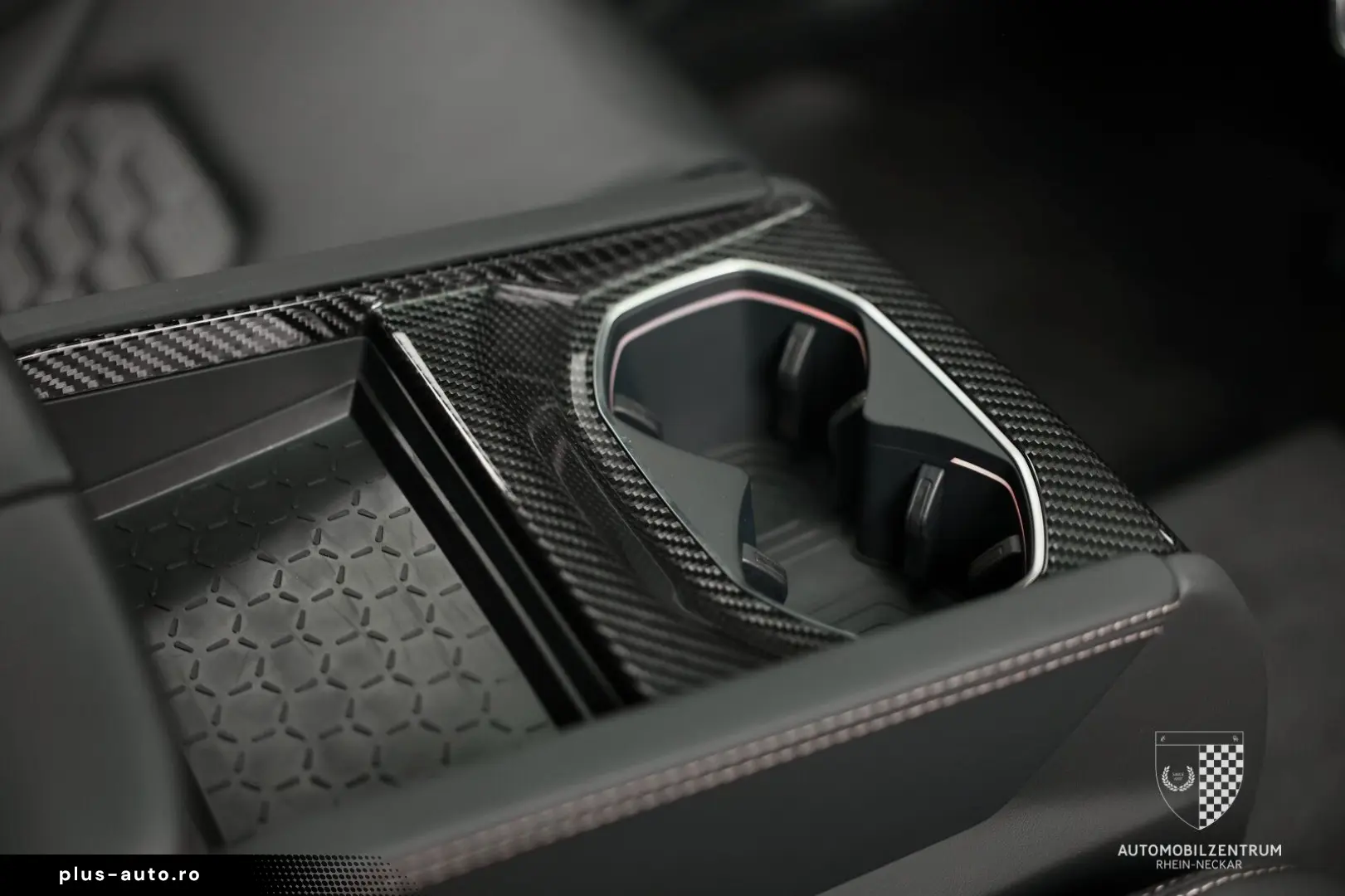 LAMBORGHINI Urus S ADAS Carbon B&O Pano Akrapovič PPF