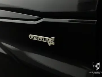 LAMBORGHINI Urus S ADAS Carbon B&O Pano Akrapovič PPF
