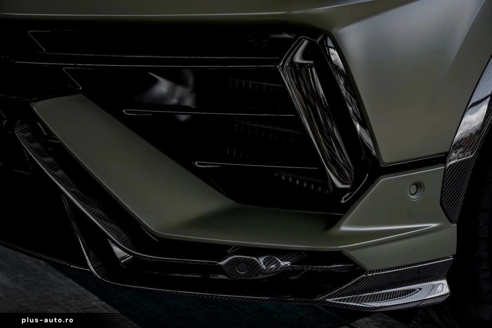 LAMBORGHINI Urus PERFORMANTE  ADAS  B&O CARBON AKRAPOVIC PPF