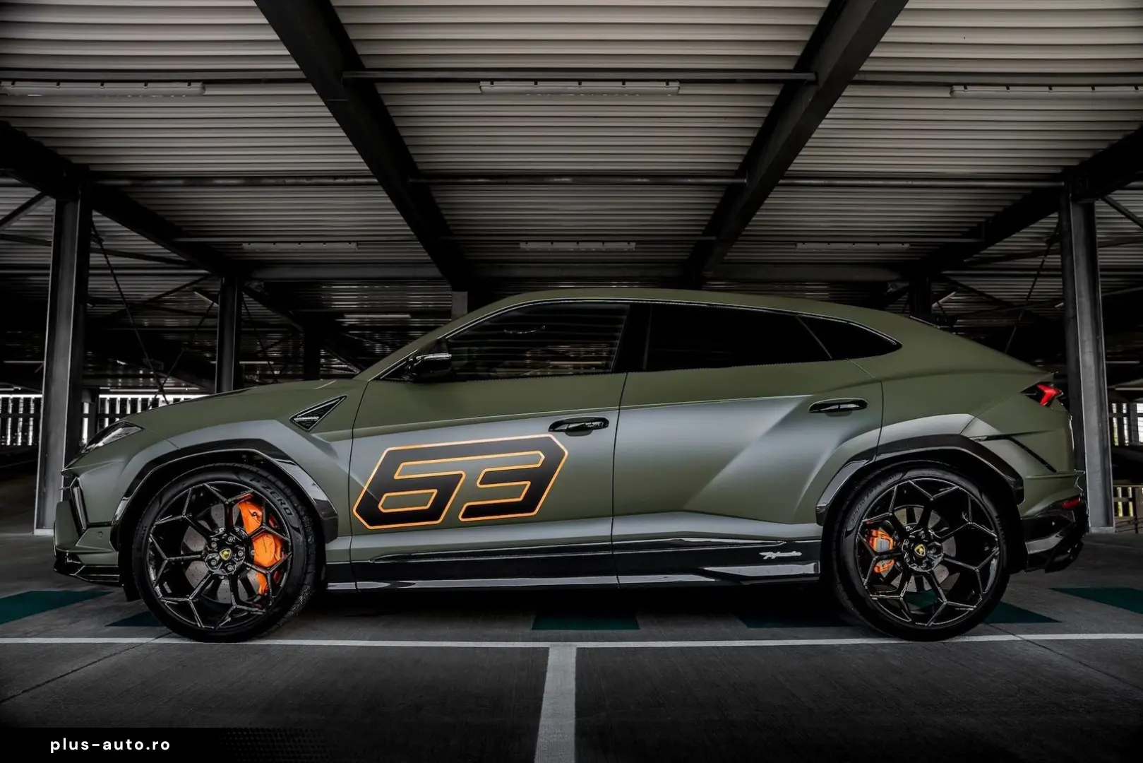 LAMBORGHINI Urus PERFORMANTE  ADAS  B&O CARBON AKRAPOVIC PPF