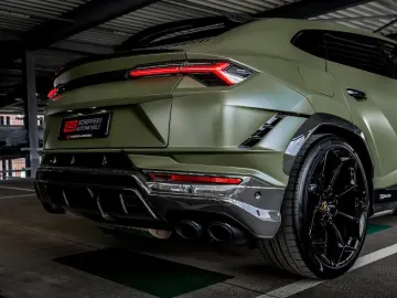 LAMBORGHINI Urus PERFORMANTE  ADAS  B&O CARBON AKRAPOVIC PPF