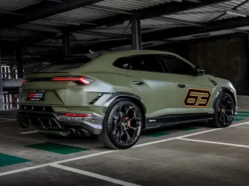 LAMBORGHINI Urus PERFORMANTE  ADAS  B&O CARBON AKRAPOVIC PPF