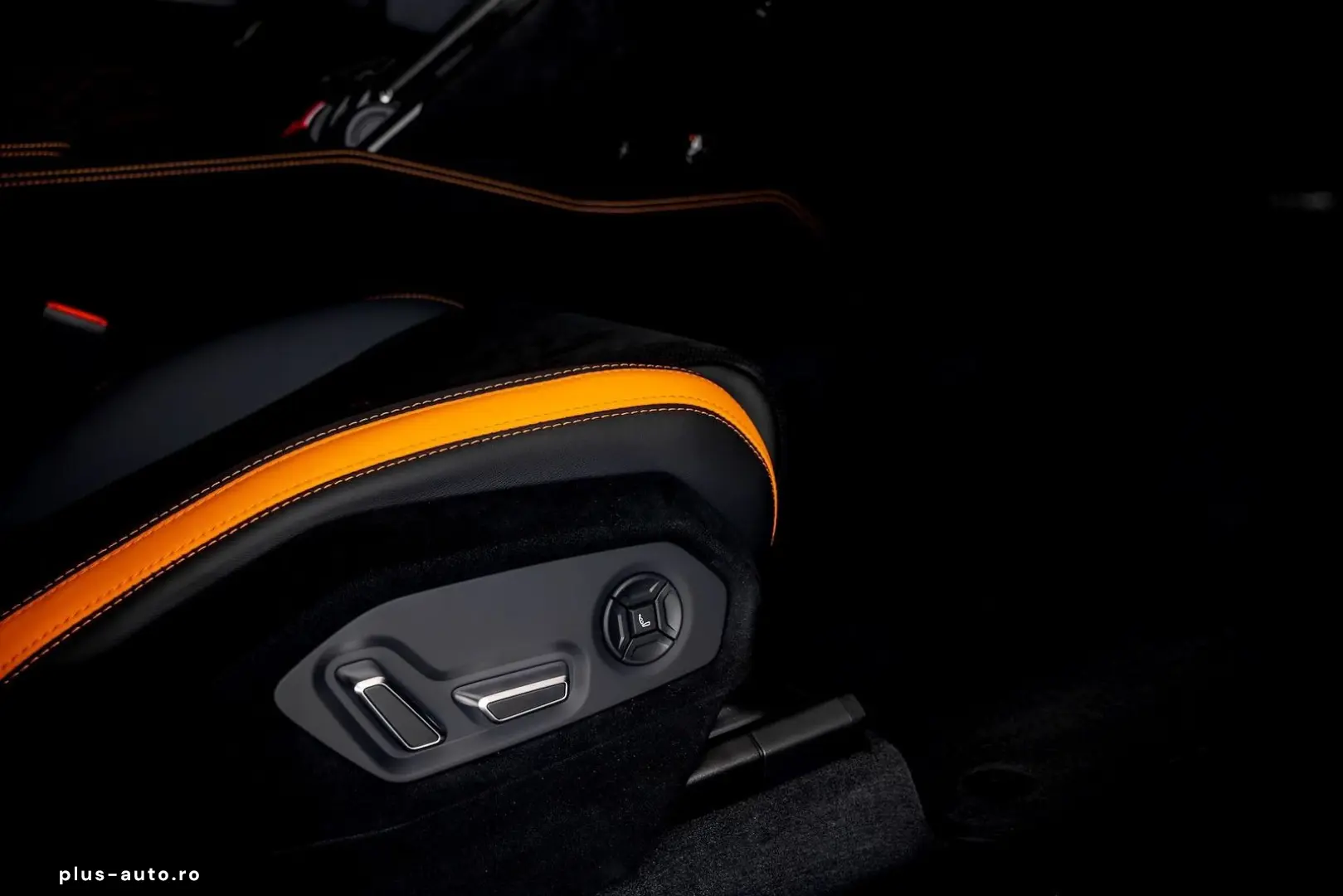LAMBORGHINI Urus PERFORMANTE  ADAS  B&O CARBON AKRAPOVIC PPF