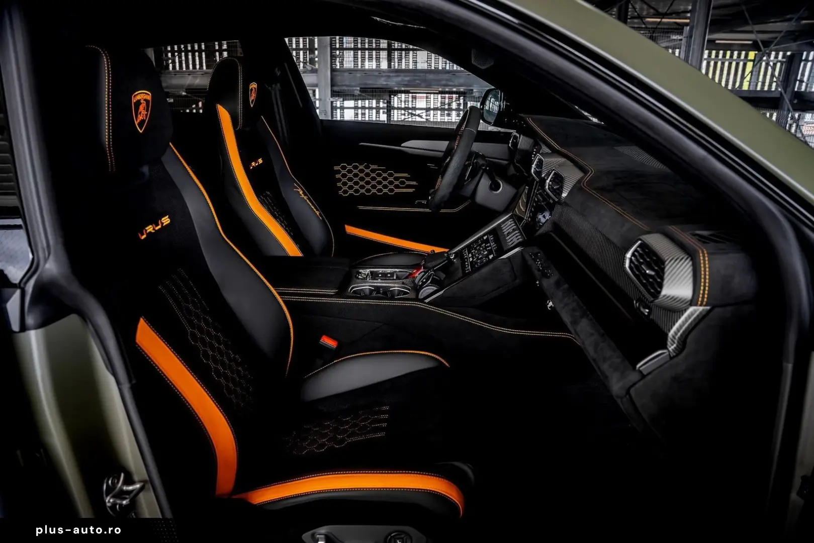 LAMBORGHINI Urus PERFORMANTE  ADAS  B&O CARBON AKRAPOVIC PPF