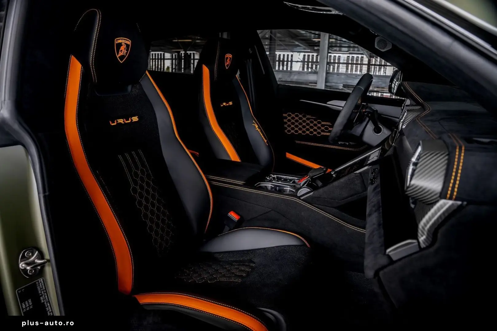 LAMBORGHINI Urus PERFORMANTE  ADAS  B&O CARBON AKRAPOVIC PPF