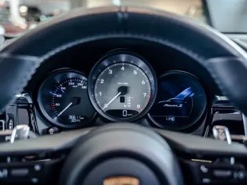 PORSCHE Macan S  BOSE Standheizung 360  Chrono SAGA