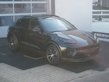 PORSCHE Macan Electric 4 Panorama AHK LUFTFEDERUNG ACC